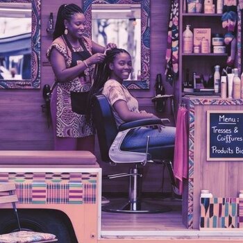 Mobiele kapsalons: een opkomende trend en een onbenutte kans voor afrohaar