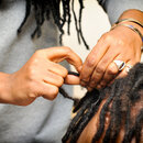 4 KAPSALONS GESPECIALISEERD IN LOCKS